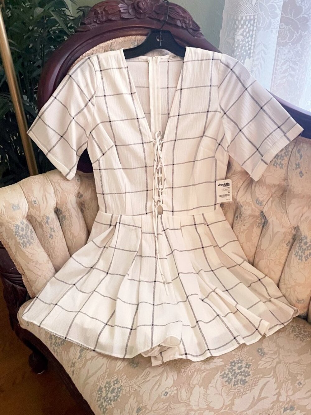 Adorable White lace up Romper NWT size  xs
